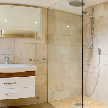 Waternook Lakeside Prázdninový dům *